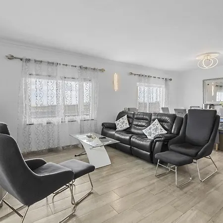 Villa Portugal - Vipvipvillas Tahiche